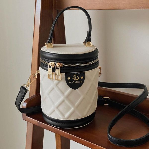evening bags ladies yuantong shoulder bag 2021 autumn trendy fashion messenger net celebrity wild portable bucket1
evening bags ladies yuantong shoulder bag 2021 autumn trendy fashion messenger net celebrity wild portable bucket1