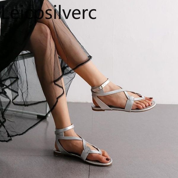 spring and summer fashion style women's sandals outdoor open toe flat bottom rome shoes silver black plus size 36-43
spring and summer fashion style women's sandals outdoor open toe flat bottom rome shoes silver black plus size 36-43
