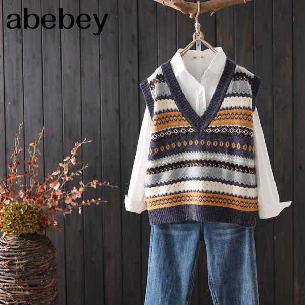 women's sweaters embroidered knitted vest female v-neck jacquard art retro loose casual shirt 2021 autumn winter sleeveless pullover, White;black
women's sweaters embroidered knitted vest female v-neck jacquard art retro loose casual shirt 2021 autumn winter sleeveless pullover, White;black