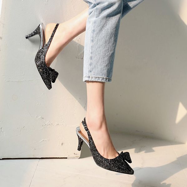 dress shoes sharp-headed sequins, shallow-mouthed thin heels, bow knots, empty shoes, high heels., Black
dress shoes sharp-headed sequins, shallow-mouthed thin heels, bow knots, empty shoes, high heels., Black