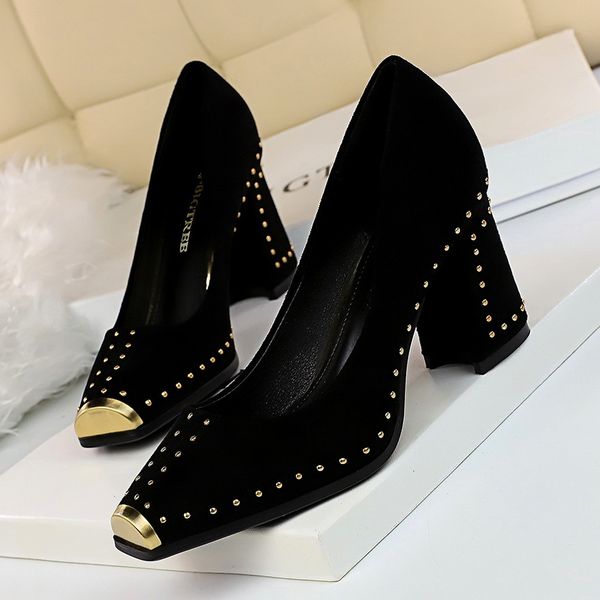 dress shoes bigtree sapatos de salto alto quadrado, clássicos da moda para casamento, rebite preto, festa sexy, outono r3zm, Black
dress shoes bigtree sapatos de salto alto quadrado, clássicos da moda para casamento, rebite preto, festa sexy, outono r3zm, Black