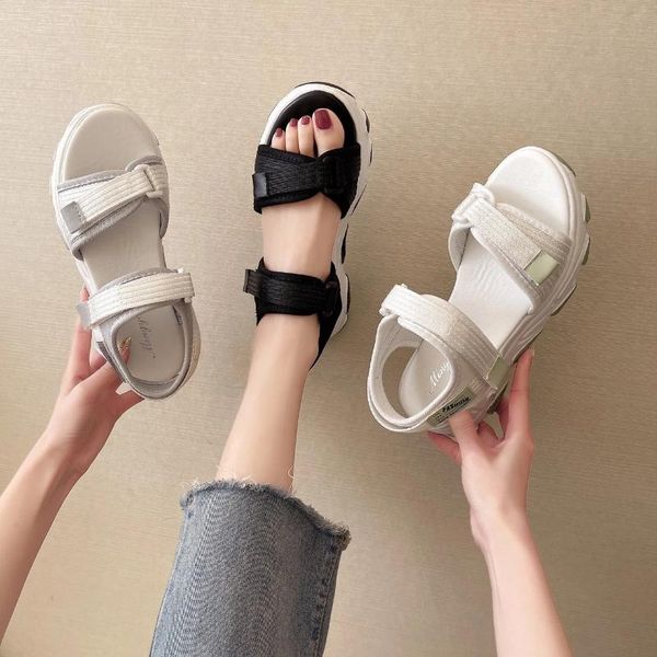sandals 2021 summer women buckle design black white platform comfortable thick sole beach shoes
sandals 2021 summer women buckle design black white platform comfortable thick sole beach shoes