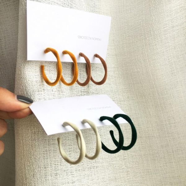 hoop & huggie fashion punk style multicolor flocking wave pattern c-shaped zinc alloy earrings for women 3.5x3.5cm-1 pair, Golden;silver
hoop & huggie fashion punk style multicolor flocking wave pattern c-shaped zinc alloy earrings for women 3.5x3.5cm-1 pair, Golden;silver