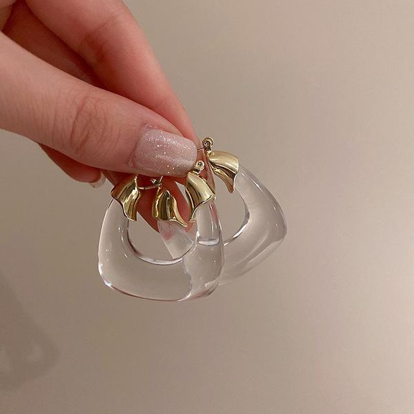 hoop & huggie korean fashion graceful vintage resin u-shaped earrings for women transparent buckle circle earring 2021 trendy jewelry, Golden;silver
hoop & huggie korean fashion graceful vintage resin u-shaped earrings for women transparent buckle circle earring 2021 trendy jewelry, Golden;silver