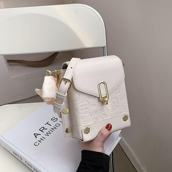 women's bag 2021 summer fashionable stylish shoulder messenger small square underarm handbag for women cross body
women's bag 2021 summer fashionable stylish shoulder messenger small square underarm handbag for women cross body