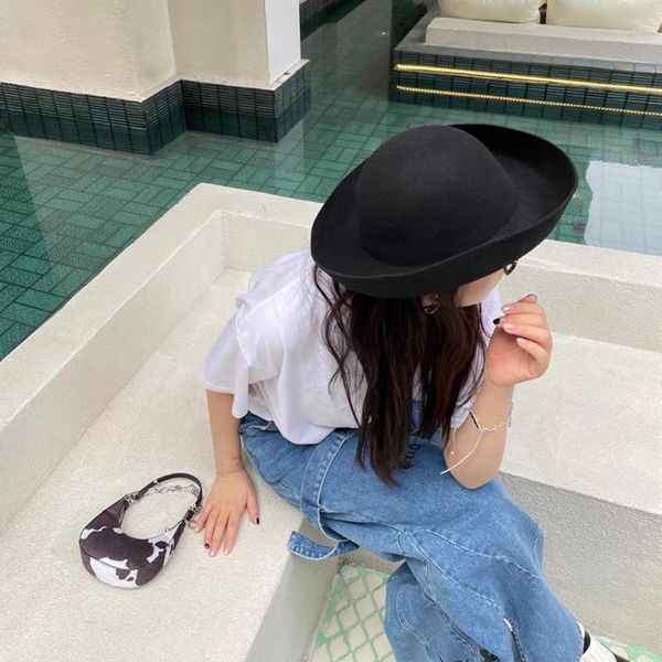 stingy brim hats french retro black red bowler hat curling basin for women autumn and winter fashion felt derbies femme bone, Blue;gray
stingy brim hats french retro black red bowler hat curling basin for women autumn and winter fashion felt derbies femme bone, Blue;gray
