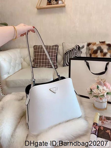 2020 new female drawstring tote shoulder his hand bag leather bucket classic large capacity handbag messenger bags luxury women
2020 new female drawstring tote shoulder his hand bag leather bucket classic large capacity handbag messenger bags luxury women