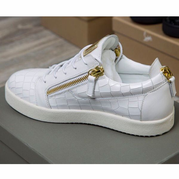 2021 ss men's and women's shoes fashion casual designer lace-up zipper couple luxury sneakers size 35-45, Red;white
2021 ss men's and women's shoes fashion casual designer lace-up zipper couple luxury sneakers size 35-45, Red;white