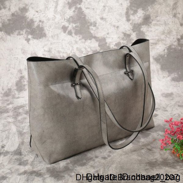 2020 elegant2019 capacity will summer ma'am single shoulder wax oil cowhide handbag joker genuine leather woman package
2020 elegant2019 capacity will summer ma'am single shoulder wax oil cowhide handbag joker genuine leather woman package