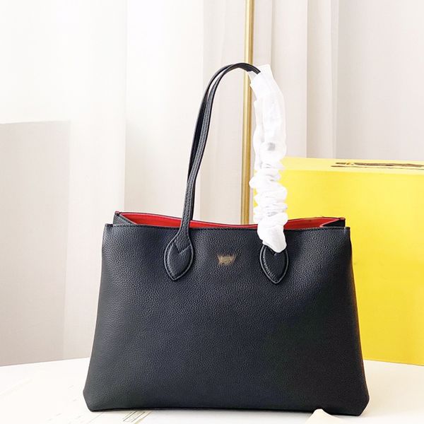 women handbags tote bags shoulder bag grain calf genuine leather plain latch gold metal high-capacity interior zipper
women handbags tote bags shoulder bag grain calf genuine leather plain latch gold metal high-capacity interior zipper