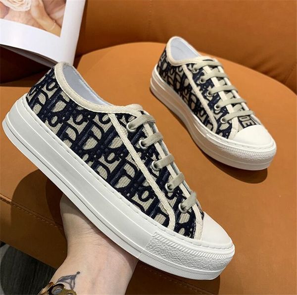 fashion women's dress shoes embroidered canvas shoe female classic design flat base shoe ladies work shoes d101821, Black
fashion women's dress shoes embroidered canvas shoe female classic design flat base shoe ladies work shoes d101821, Black