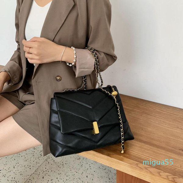 cross body solid color chain women shoulder bags for designer crossbody bag large capacity women's handbag purse
cross body solid color chain women shoulder bags for designer crossbody bag large capacity women's handbag purse