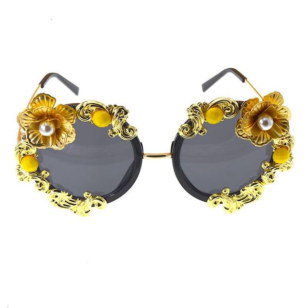 sunglasses personality oval women trendy mode ladies cool outdoor crystal flower frame feminino, White;black
sunglasses personality oval women trendy mode ladies cool outdoor crystal flower frame feminino, White;black