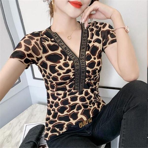 women's t-shirt 2021 leopard for women summer short sleeve female elegant slim v-neck mesh feminine tshirt diamond blusas tees, White
women's t-shirt 2021 leopard for women summer short sleeve female elegant slim v-neck mesh feminine tshirt diamond blusas tees, White