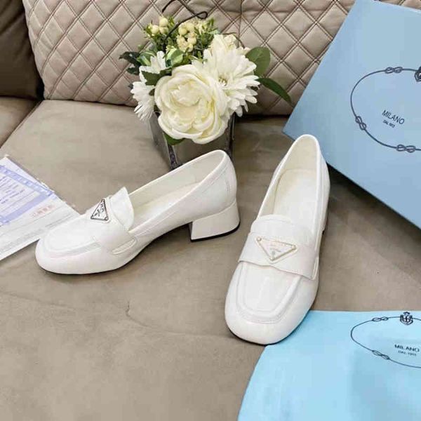 luxury designer loafers women shoes dress shoe metal triangle patent leather loafer pumps 35mm chunky heel square toes eu35-41, Black
luxury designer loafers women shoes dress shoe metal triangle patent leather loafer pumps 35mm chunky heel square toes eu35-41, Black
