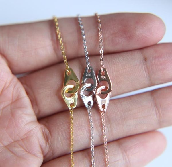 charm bracelets 2021 russia fashion 925 silver bracelet shinny handcuff link chain women girl, Golden;silver
charm bracelets 2021 russia fashion 925 silver bracelet shinny handcuff link chain women girl, Golden;silver