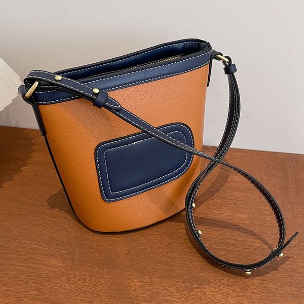 factory direct sale 75% off autumn net red small 2021 new contrast color messenger women's versatile ins single shoulder bucket bags
factory direct sale 75% off autumn net red small 2021 new contrast color messenger women's versatile ins single shoulder bucket bags