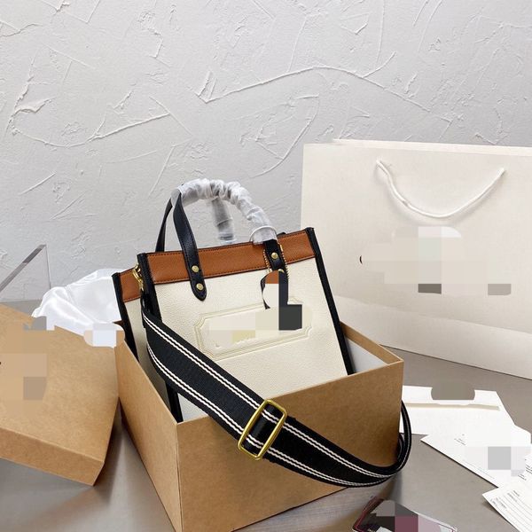 2021 new tote canvas portable messenger printed fashionable small square bag crossbody bag ysj
2021 new tote canvas portable messenger printed fashionable small square bag crossbody bag ysj