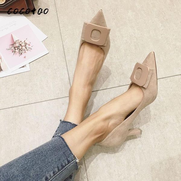 dress shoes 2021 spring korean version of the shallow mouth square buckle black suede high heel women's fashion wild pointed stiletto
dress shoes 2021 spring korean version of the shallow mouth square buckle black suede high heel women's fashion wild pointed stiletto
