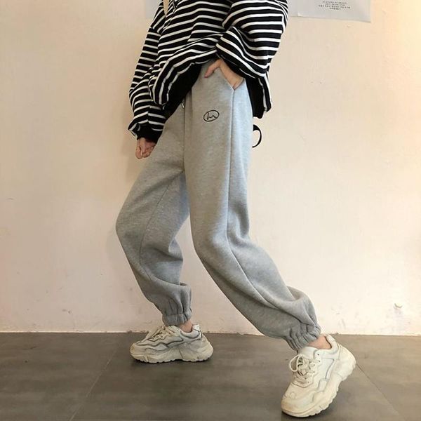 women's pants & capris 2021 autumn winter fleece warm gray jogging sweatpants women harajuku beige joggers sport oversize wide trousers, Black;white
women's pants & capris 2021 autumn winter fleece warm gray jogging sweatpants women harajuku beige joggers sport oversize wide trousers, Black;white