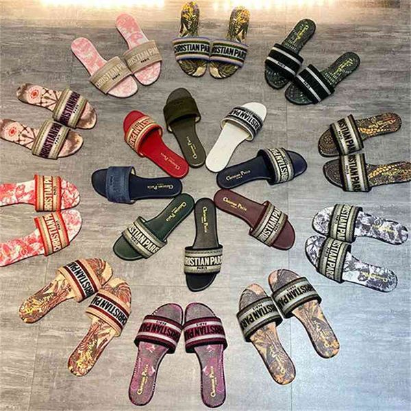 high version of the d-sandals women summer wear 2021 new embroidered letter leather slippers beach women, Black
high version of the d-sandals women summer wear 2021 new embroidered letter leather slippers beach women, Black