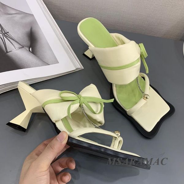 slippers woman metal chain butterfly-knot flip flops yellow green genuine leather high heel dress shoes fashion party, Black
slippers woman metal chain butterfly-knot flip flops yellow green genuine leather high heel dress shoes fashion party, Black