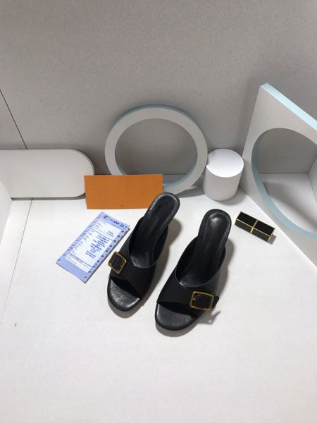 70% off wholesale sandals flip-flops new fashion summer genuine leather luxury shoes women designers round toe square heels lace-up, Black
70% off wholesale sandals flip-flops new fashion summer genuine leather luxury shoes women designers round toe square heels lace-up, Black