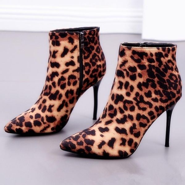 boots 2021 pointed toe shoes women flock high heel fashion female ankle plus size y0073, Black
boots 2021 pointed toe shoes women flock high heel fashion female ankle plus size y0073, Black
