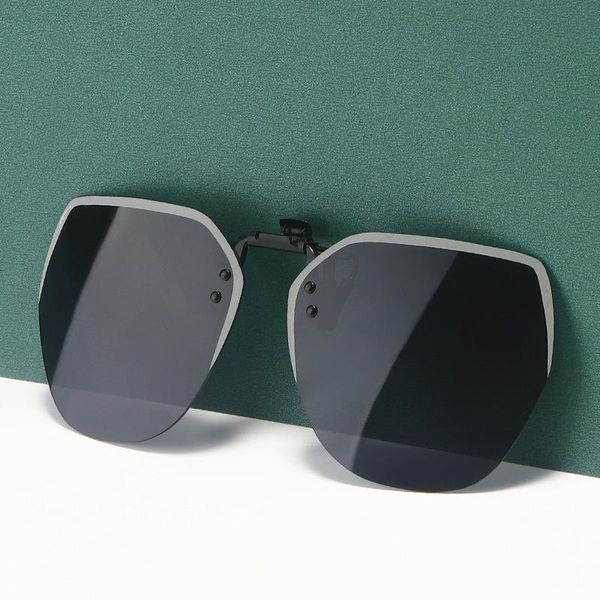 fashion sunglasses frames 2021 reversible polarizing clip frameless polygonal for men and women 1020, Black
fashion sunglasses frames 2021 reversible polarizing clip frameless polygonal for men and women 1020, Black