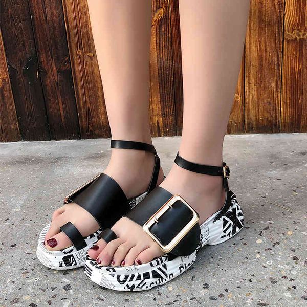 slippers lucyever metal buckle platform sandals woemn 2021 summer clip toe leather strap outdoor shoes ladies casual chunky sandal, Black
slippers lucyever metal buckle platform sandals woemn 2021 summer clip toe leather strap outdoor shoes ladies casual chunky sandal, Black