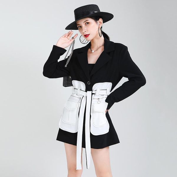 women's jackets msxu 2021 autumn women black and white suit jacket retro contrast color waist mid-length, Black;brown
women's jackets msxu 2021 autumn women black and white suit jacket retro contrast color waist mid-length, Black;brown