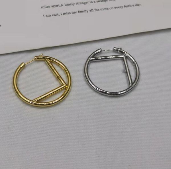 2022 multi size letter dangle & chandelier classic fashion hong kong style silver pin earrings fast delivery
2022 multi size letter dangle & chandelier classic fashion hong kong style silver pin earrings fast delivery