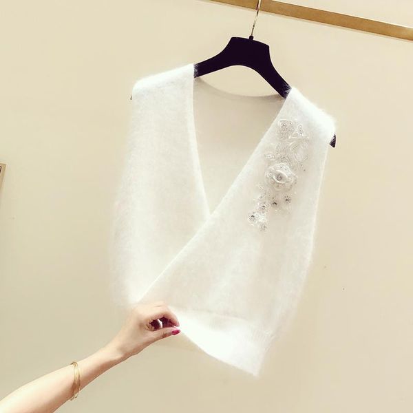 women's sweaters 2021 autumn winter korean sleeveless sweater women knitted white vest v-neck beaded flower mink fleece vests girls, White;black
women's sweaters 2021 autumn winter korean sleeveless sweater women knitted white vest v-neck beaded flower mink fleece vests girls, White;black