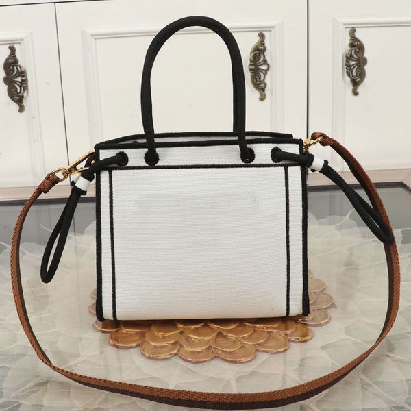 large capacity messenger bag shopping bags handbag plain embroidered letters leisure time removable shoulder strap canvas gold hardware high
large capacity messenger bag shopping bags handbag plain embroidered letters leisure time removable shoulder strap canvas gold hardware high