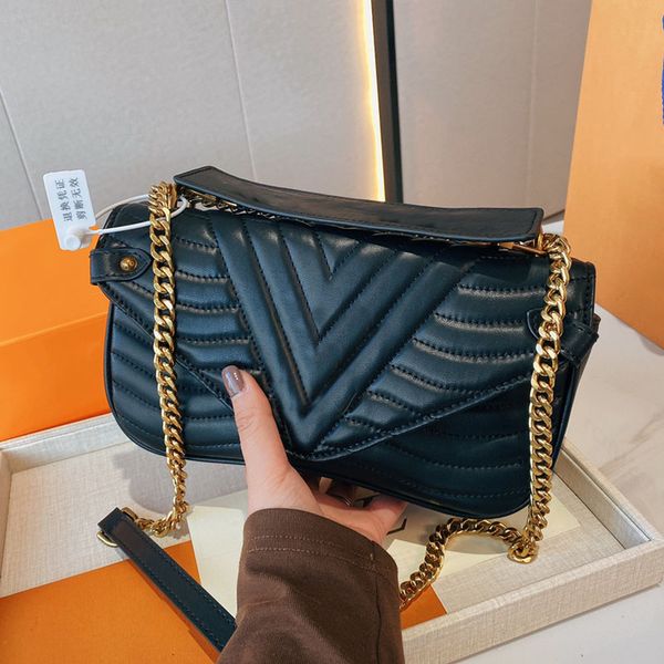 designer 2021 autumn wave style bags fashion small messenger letter strap cross body shoulder large capacity outdoor
designer 2021 autumn wave style bags fashion small messenger letter strap cross body shoulder large capacity outdoor