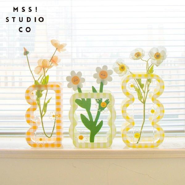 home furnishings plaid daisy sun flower cute dried ins style acrylic decoration ornament vase1
home furnishings plaid daisy sun flower cute dried ins style acrylic decoration ornament vase1