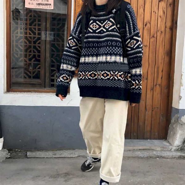 plus size sweater women's 200 catties fat sister early autumn pullover for female students slim slimming sweate 210526, White;black
plus size sweater women's 200 catties fat sister early autumn pullover for female students slim slimming sweate 210526, White;black