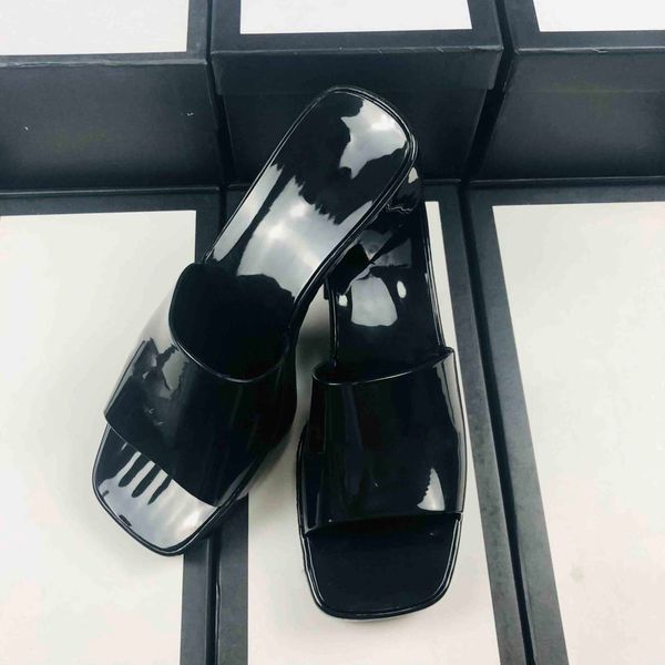 luxury women slippers brand womens rubber designer thick heel slipper square toe sandals fashion high heeled ladies sandal with box zlh, Black
luxury women slippers brand womens rubber designer thick heel slipper square toe sandals fashion high heeled ladies sandal with box zlh, Black