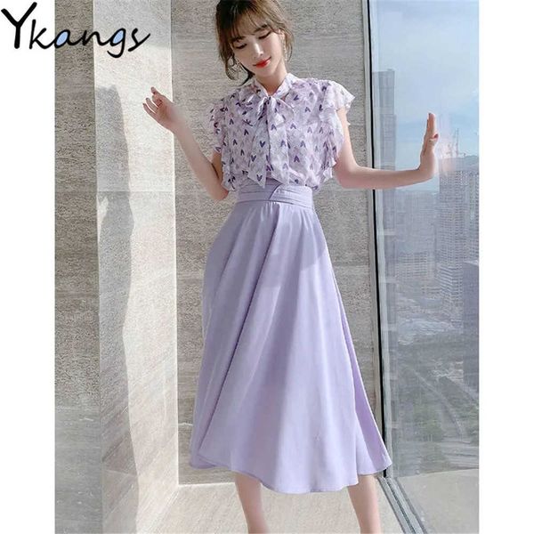 summer purple 2pcs set printed sleeveless ruffled lace-up chiffon shirt high waist solid long pleated skirt women office suit 210619, White
summer purple 2pcs set printed sleeveless ruffled lace-up chiffon shirt high waist solid long pleated skirt women office suit 210619, White