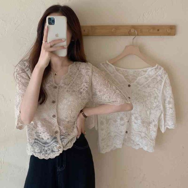 women's blouses & shirts 2021 women summer elegant lace flower short blouse single breasted perspective shirt v neck overshirt j24, White
women's blouses & shirts 2021 women summer elegant lace flower short blouse single breasted perspective shirt v neck overshirt j24, White