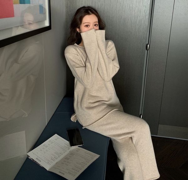 llzacoosh women sweater two piece knitted sets slim tracksuit winter warm fashion sweatshirts sporting suit female 210514, White
llzacoosh women sweater two piece knitted sets slim tracksuit winter warm fashion sweatshirts sporting suit female 210514, White