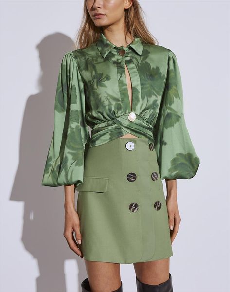 runway fashion cutout design womens shirt chiffon elegant prints lantern sleeve, White
runway fashion cutout design womens shirt chiffon elegant prints lantern sleeve, White