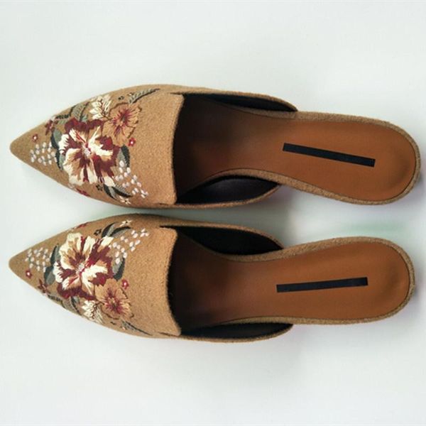 slippers flower embroider shoes women flat plaid pointed toe mules ladies street slip on sandals pantufa luxury mujer, Black
slippers flower embroider shoes women flat plaid pointed toe mules ladies street slip on sandals pantufa luxury mujer, Black