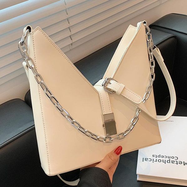 evening bags shoulder for women 2021 big v design chain handbag pu leather classic women's crossbody bag
evening bags shoulder for women 2021 big v design chain handbag pu leather classic women's crossbody bag