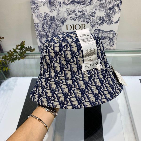 double sided fisherman's hat female japanese d letter net red sunshade hat korean versatile star small brim basin hat fashion brand mal, Blue;gray
double sided fisherman's hat female japanese d letter net red sunshade hat korean versatile star small brim basin hat fashion brand mal, Blue;gray