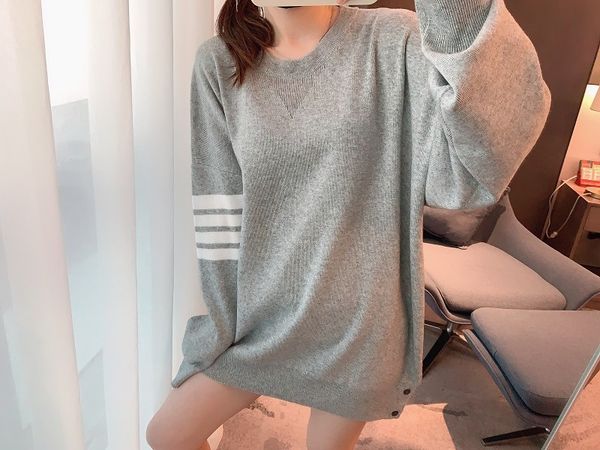 tb large edition autumn and winter new wool striped knitted round neck pullover bottomed loose women's sweater, White;black
tb large edition autumn and winter new wool striped knitted round neck pullover bottomed loose women's sweater, White;black