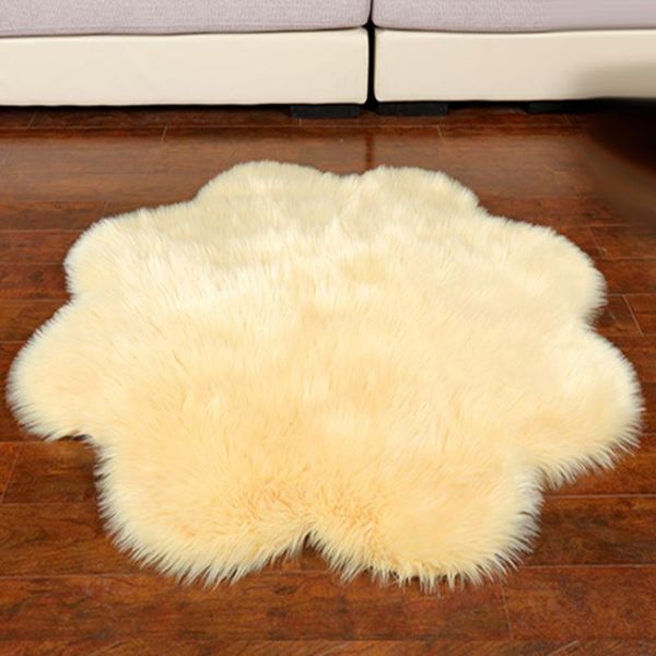 cushion/decorative pillow soft washable floor rug plum blossom shape area rugs faux fur warm cushion mat sofa bedside pad home decoration
cushion/decorative pillow soft washable floor rug plum blossom shape area rugs faux fur warm cushion mat sofa bedside pad home decoration