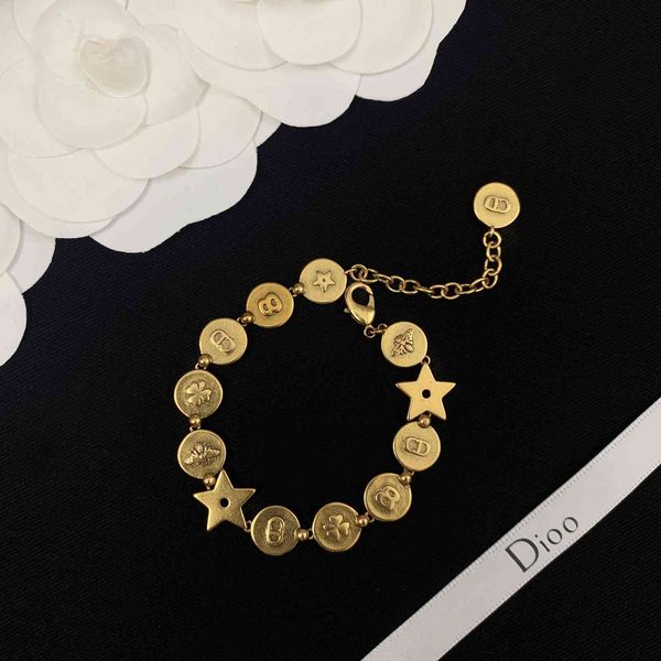 family 2021 new cd brass net red temperament letter bracelet female, White
family 2021 new cd brass net red temperament letter bracelet female, White