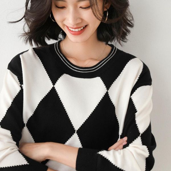 cashmere autumn and winter women's loose slimming diamond plaid all-match black white lattices round neck sweater sweaters, White;black
cashmere autumn and winter women's loose slimming diamond plaid all-match black white lattices round neck sweater sweaters, White;black