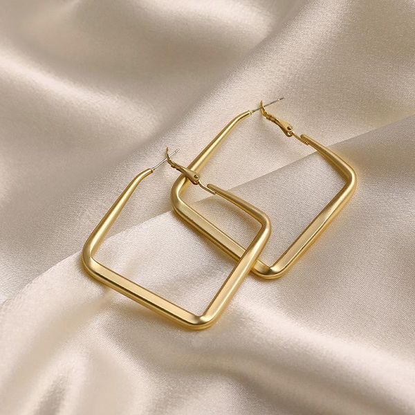 hoop & huggie trend earrings geometric gold color exaggerated matte round ins for women girls simple punk gift party jewelry hollow, Golden;silver
hoop & huggie trend earrings geometric gold color exaggerated matte round ins for women girls simple punk gift party jewelry hollow, Golden;silver